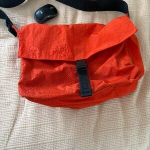 Baggu Computer Messenger Bag